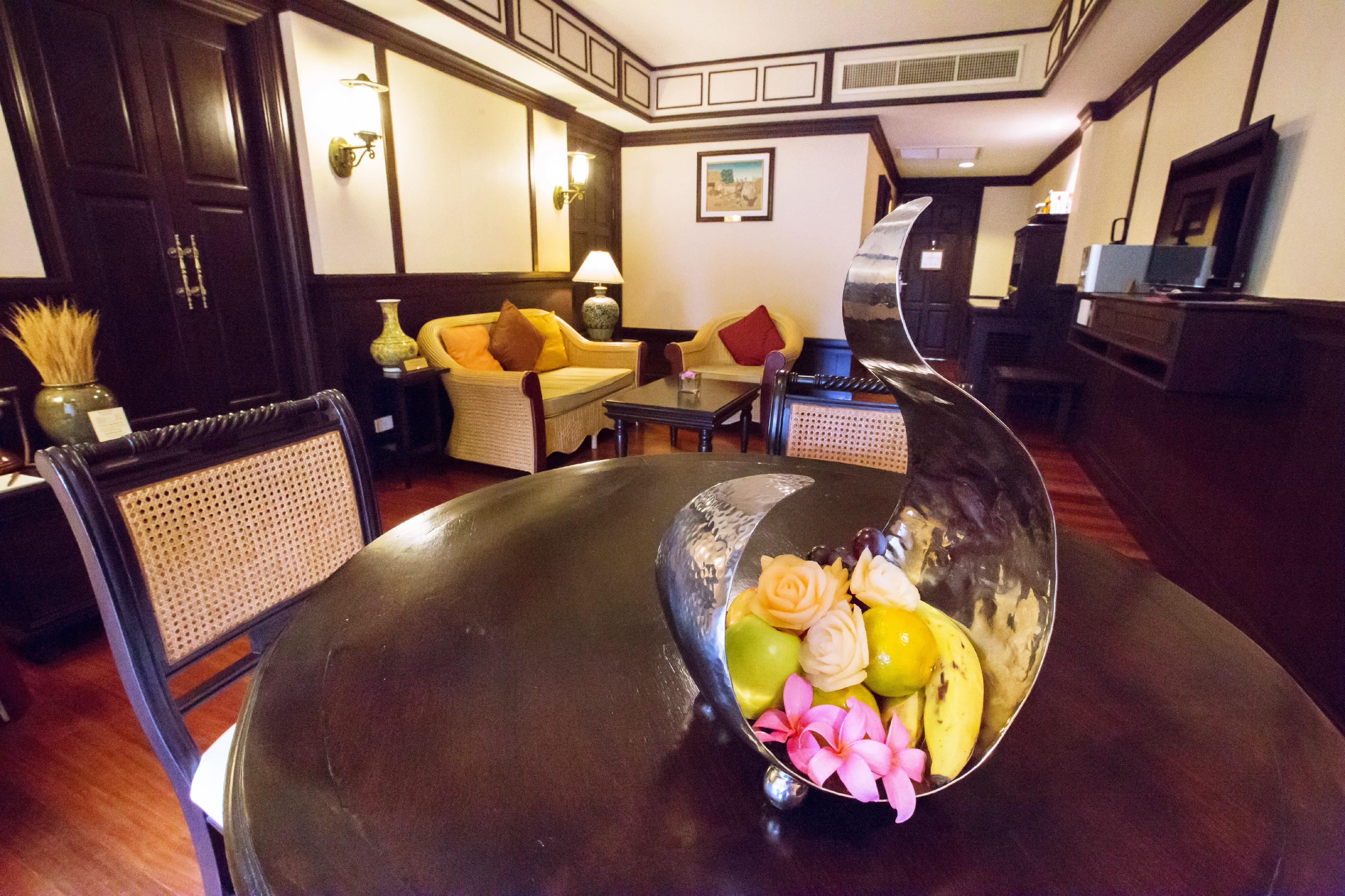 Wora Bura Hua Hin Resort & Spa Exterior foto A suite at the hotel